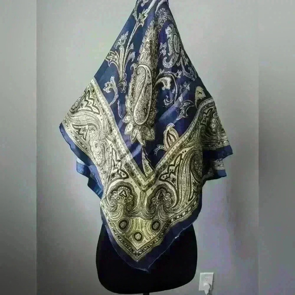 Blue and Tan Scarf - Picture 3 of 5